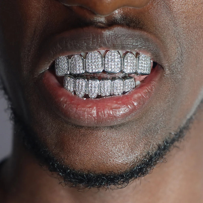 DENTES DE GRILLZ CRAVEJADO BRILHANTE - (PAGUE 1 LEVE 2)